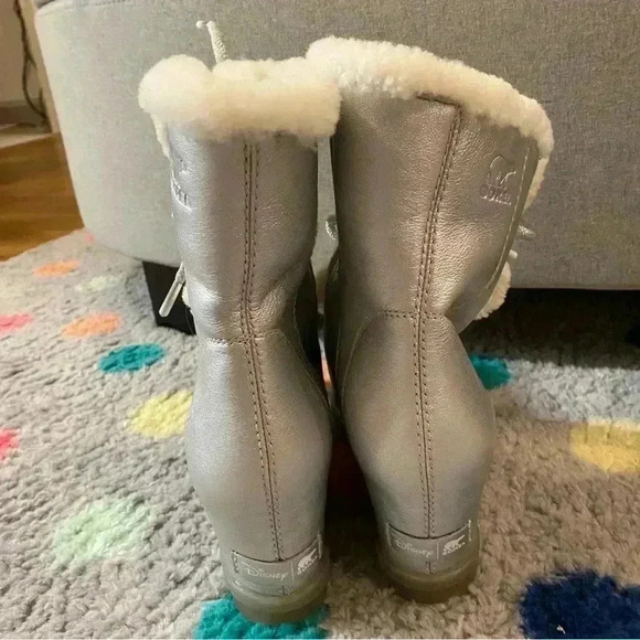 Disney X Sorel Joan of Arctic II - Picture 4 of 10